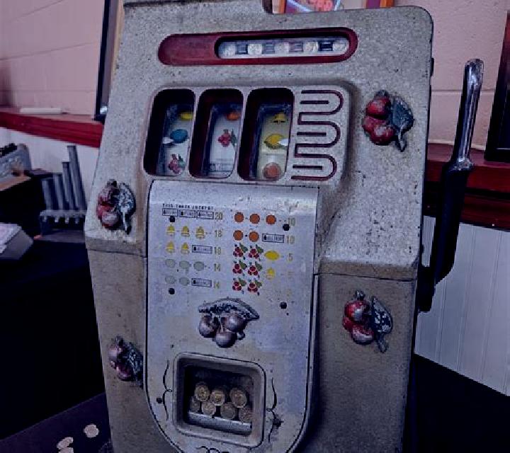 Montezuma s Treasure (WMG) slot machine