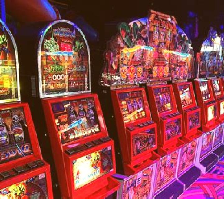 Mr. Happy Ticket slot machine