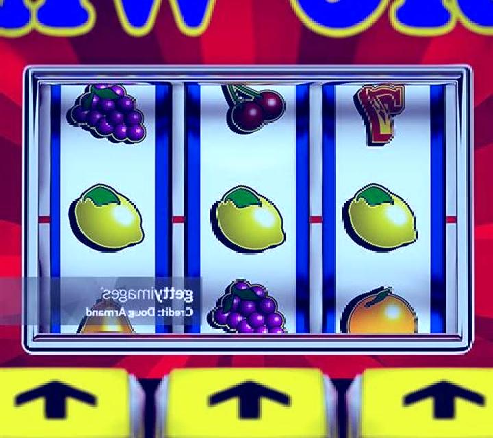 Mr. Lemon s Grand Tour slot machine