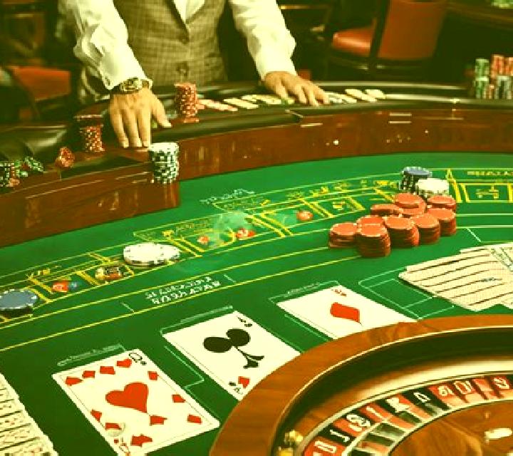 Multiplayer Baccarat (Betixon) slot machine
