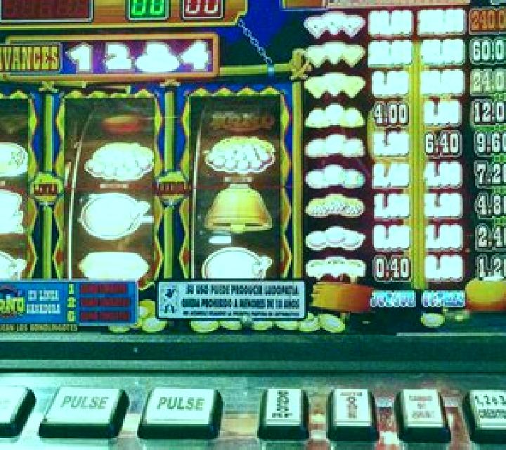 Mus (R. Franco) slot machine