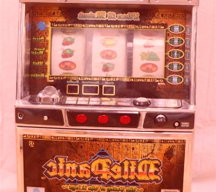 Nefertitis Nile slot machine