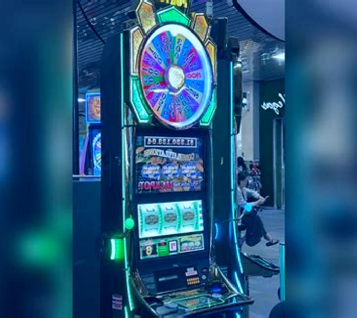 Neon Life slot machine