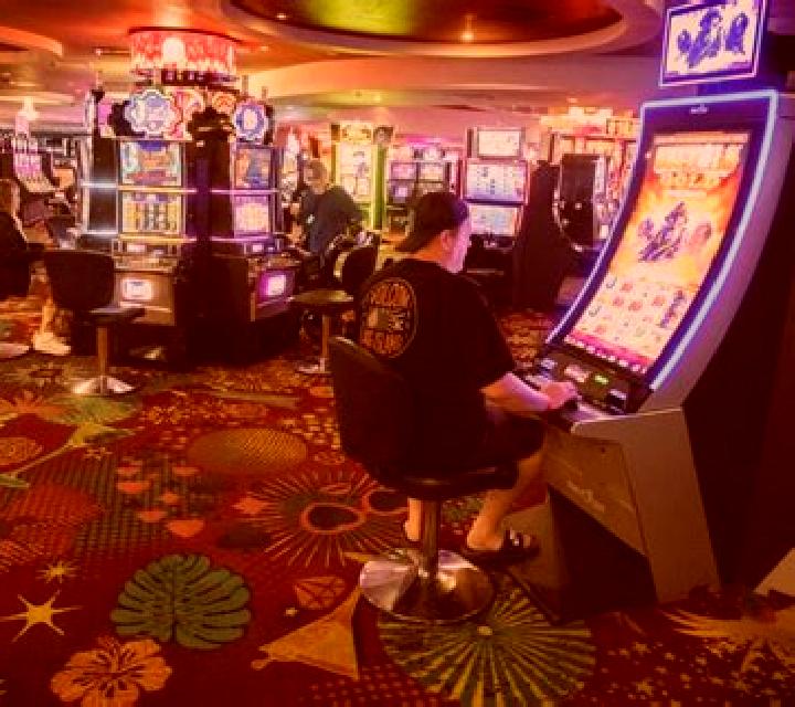 Neon Nights (Arcadem) slot machine