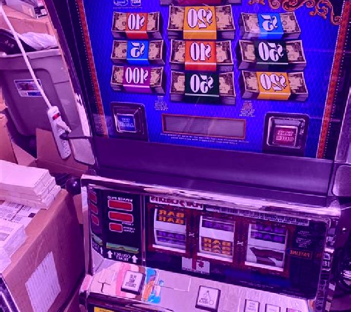 Neptune (9) slot machine