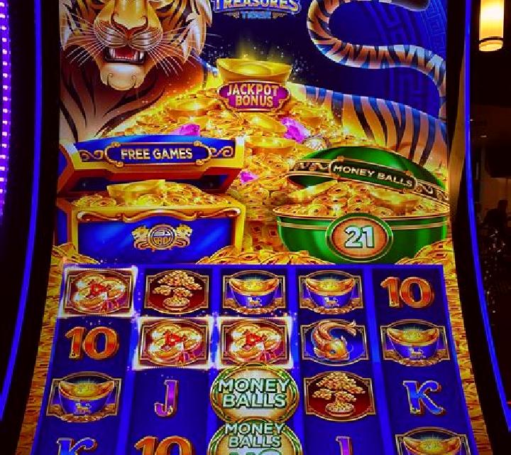 NFT Treasure slot machine