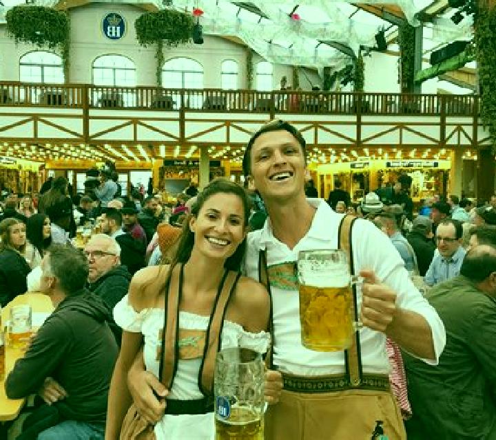 Oktoberfest Take It or Build It slot game