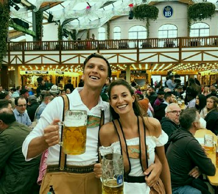 Oktoberfest Take It or Build It slot machine