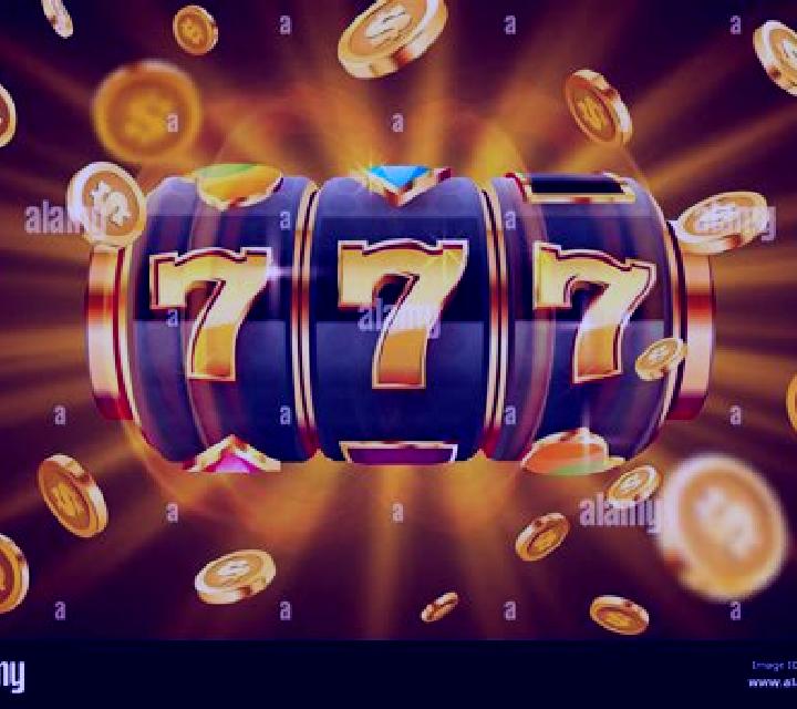 Old Money Deluxe online slot
