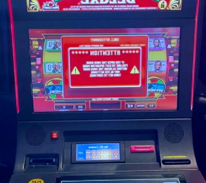 Old Money Deluxe slot machine