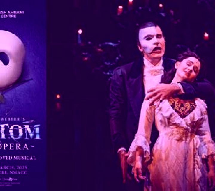Opera Of The Masks online slot