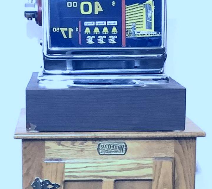 Orca Deluxe slot machine