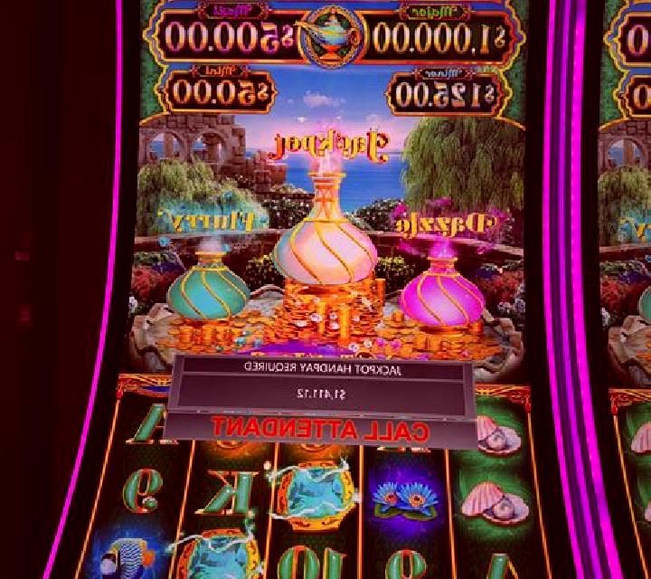 Pearl Tracker slot machine