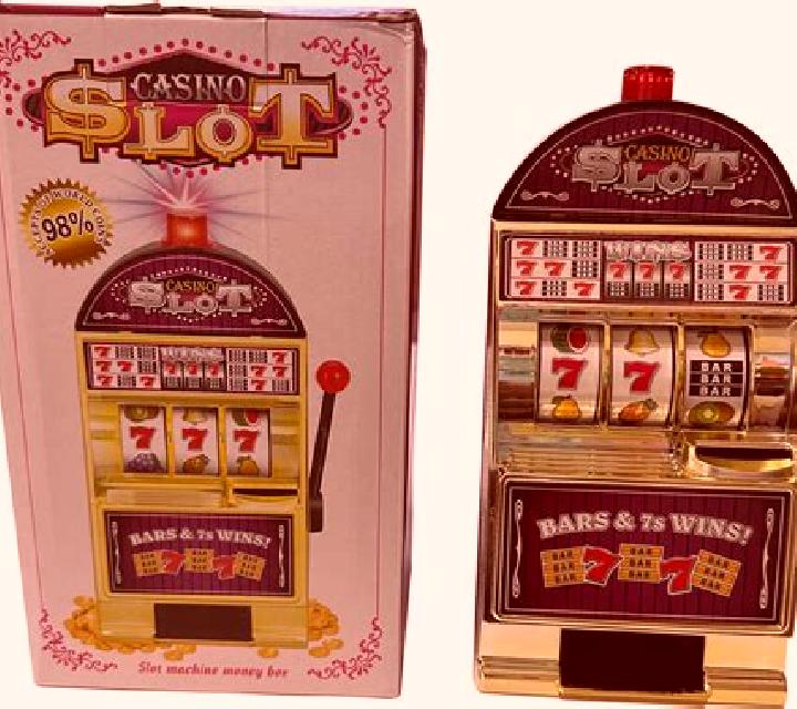 Piggy Bank Stash slot
