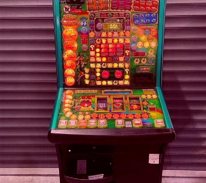 Pip & Pippa s Pots of Plenty slot machine