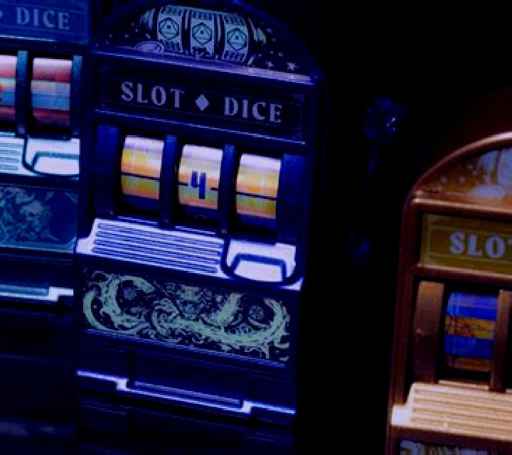 Pirate Cave Dice slot machine