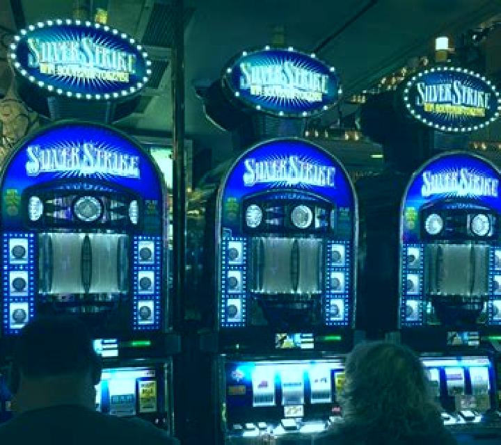 Pirate Strike slot machine