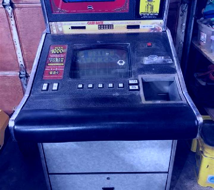 Playboy Jacks Or Better slot machine