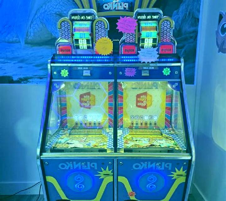 Plinko (Coin Machine Gaming) slot game
