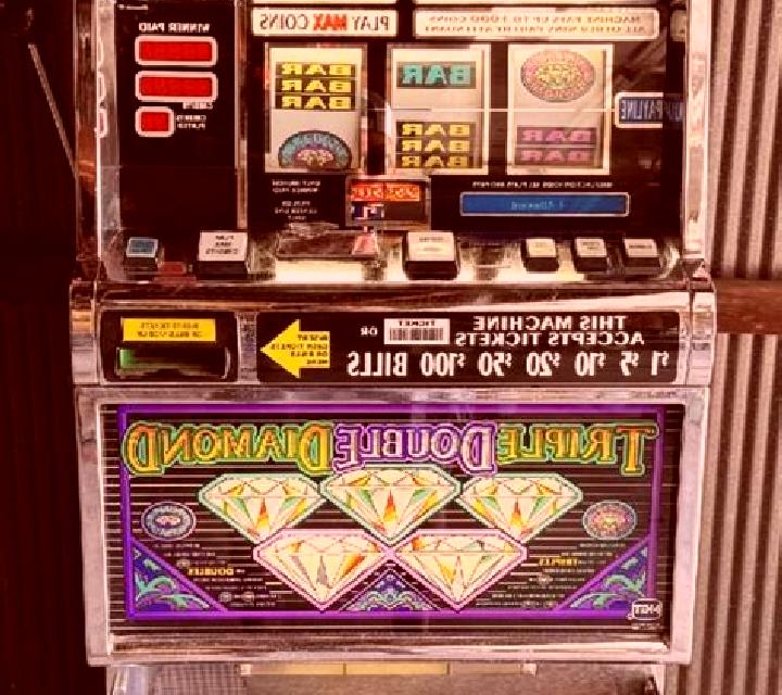 Plunk-Oh slot machine