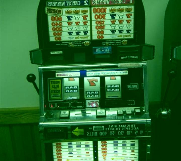 Poly Blackjack slot machine