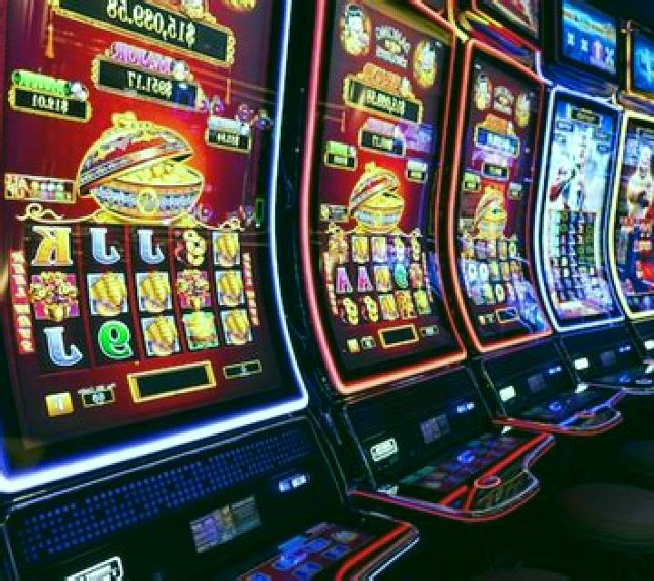 PowerBucks Blackjack slot machine