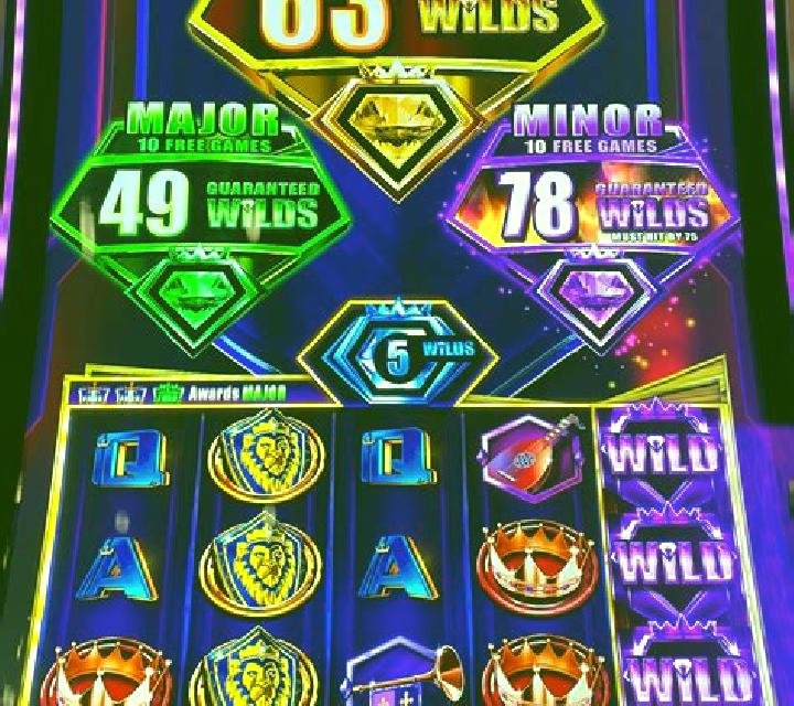 Prosperity Clash slot machine