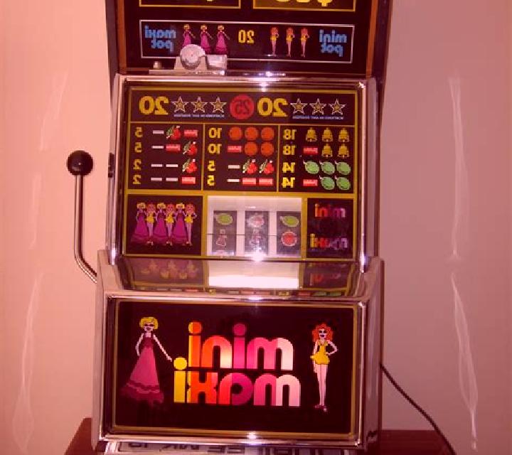 Pure Money International slot machine