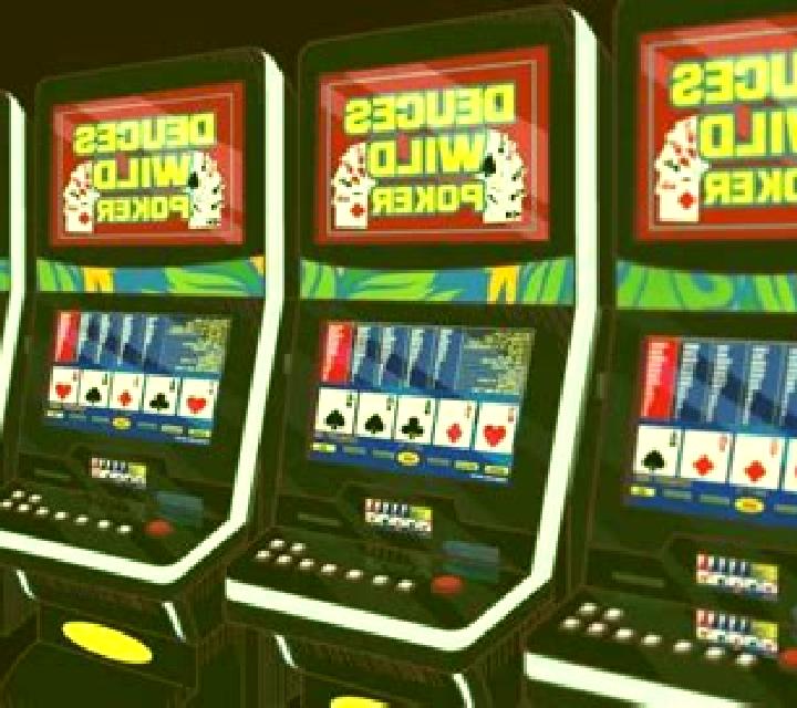 Pyramid Deuces Wild (Betsoft) slot machine
