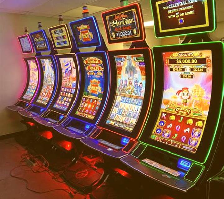 Pyramid Poker Bonus Deluxe (Nucleus Gaming) slot machine