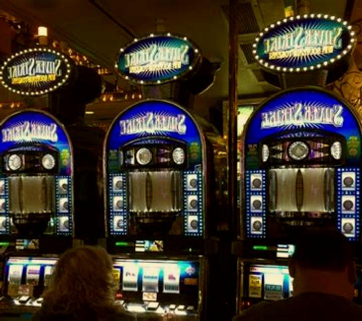Pyramid Strike slot machine