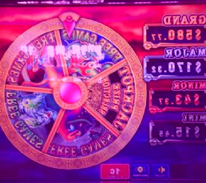Queen of Beasts slot machine