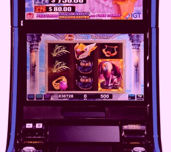 Queen of Sirens slot machine