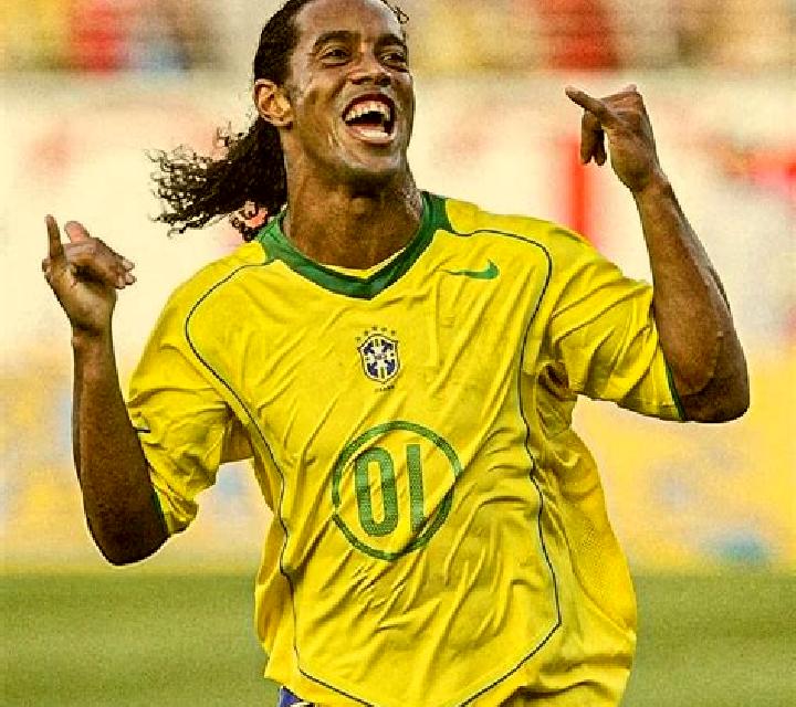 R10 Crash by Ronaldinho Gaucho slot machine