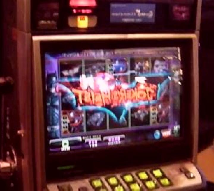 Rabbit Heist slot machine