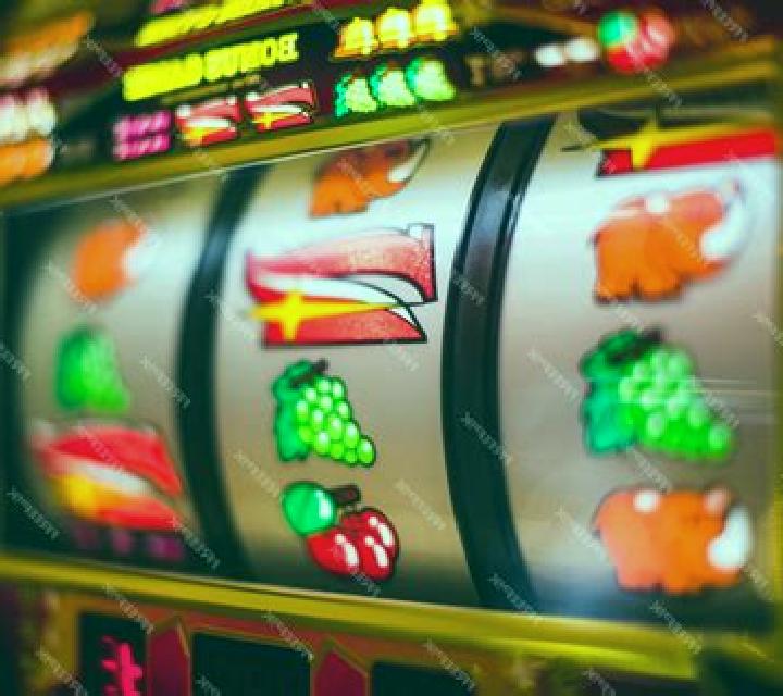 Racer (JeanClaude) slot machine