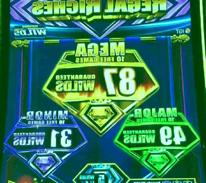 Radiant Riches online slot
