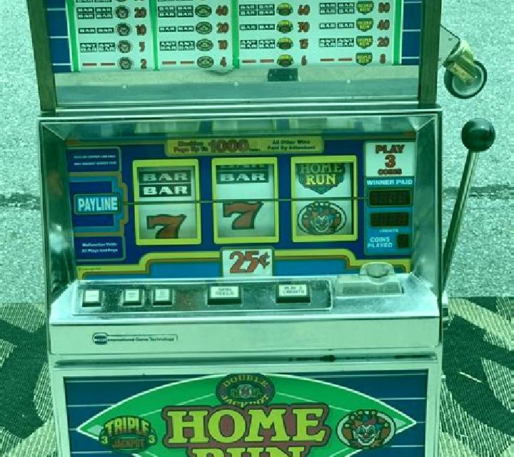 Random Runner Hold and Run slot machine