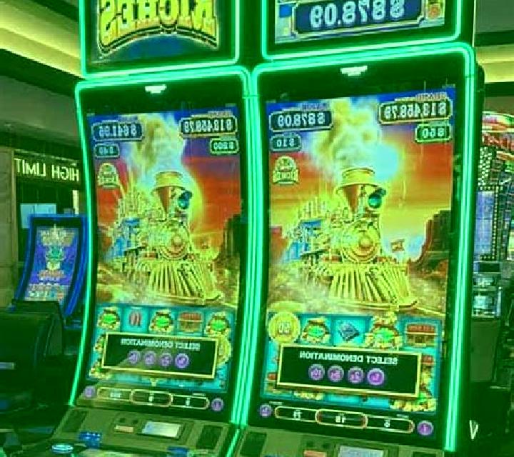 Rave Riches slot machine