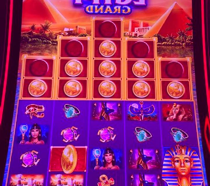 Rays of Egypt slot machine