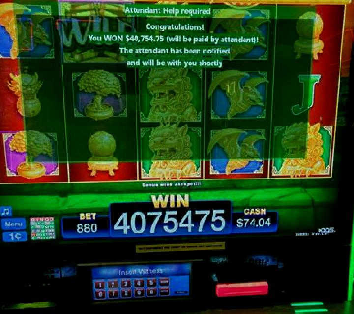 Razor Nudge slot machine