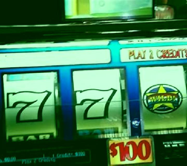 Reactoonz 100 slot machine