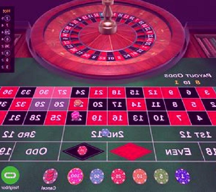 Real Roulette with Holly slot game