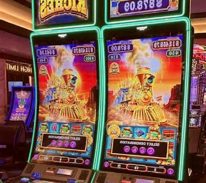 Record Riches! slot machine
