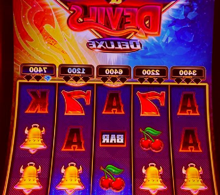 Red Diamonds slot game
