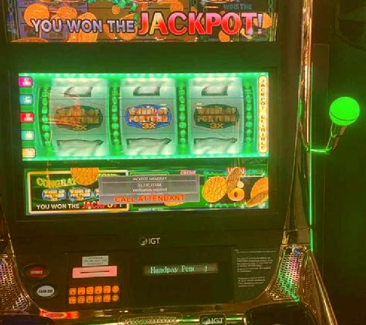 ReefPop slot machine