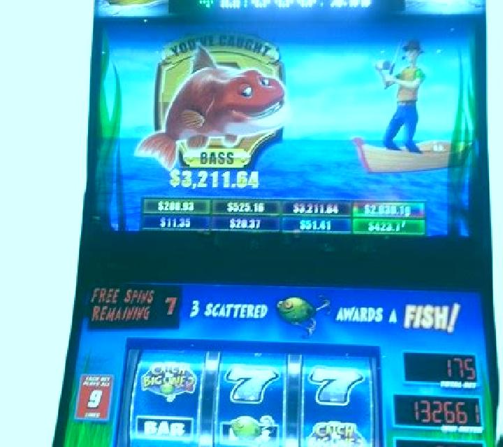Reel Big Catch slot machine