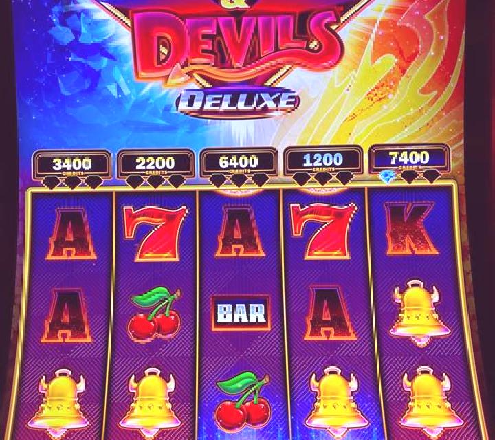 Reel Rich Devils slot machine
