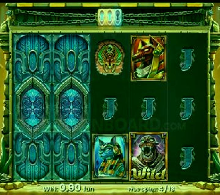 Reel Royalty: Jewels of the Nile slot game