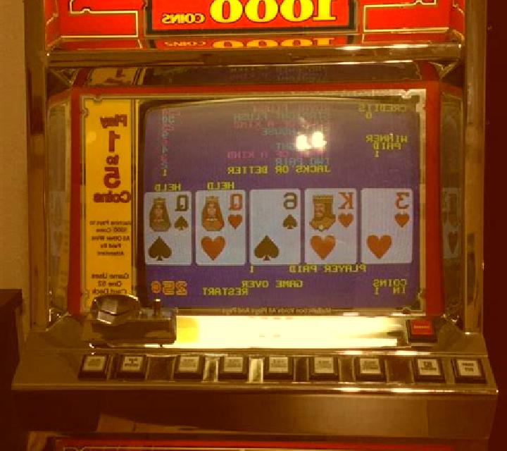 Reely Poker slot machine